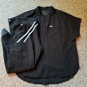 Figs black scrub set. XL Zamora jogger and XL Raefela top